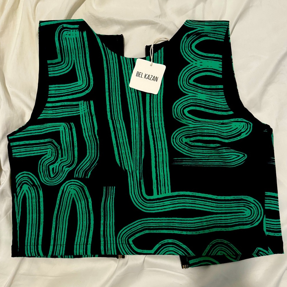 Bel Kazan Mesa Top in Green Zen